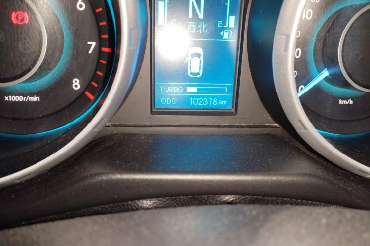 Used BAIC Senova X65 2015 2.0T Automatic Elite Model
