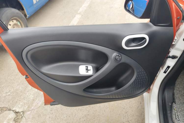 Used smart forfour 2016 1.0L 52 kW Dynamic Edition