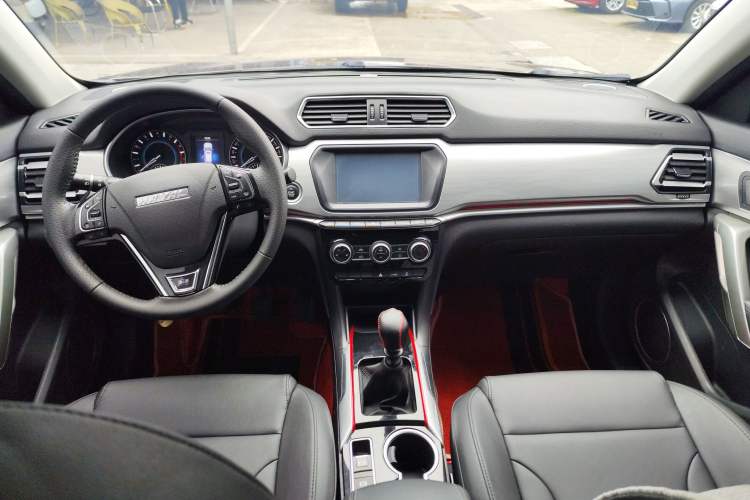 Used Haval H2 2017 Blue Label 1.5T Manual Two-Wheel Drive Elite Model
