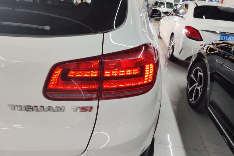 Used Volkswagen Tiguan L 2013 1.8TSI Automatic Two-Wheel Drive Luxury Model
