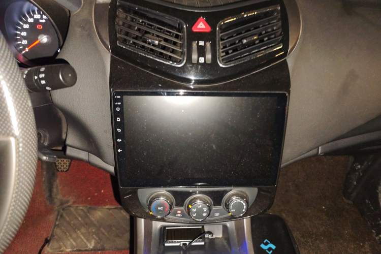 Used Haima S5 2015 1.6L Manual Luxury Model with Sunroof Audio And AC Panel