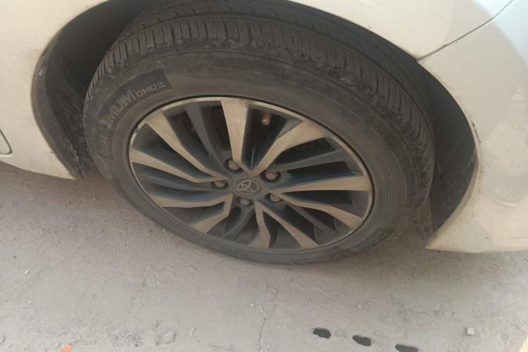 Used Toyota Corolla 2017 Revised Dual-Engine 1.8L E-CVT Elite Edition Right Front Wheel Hub