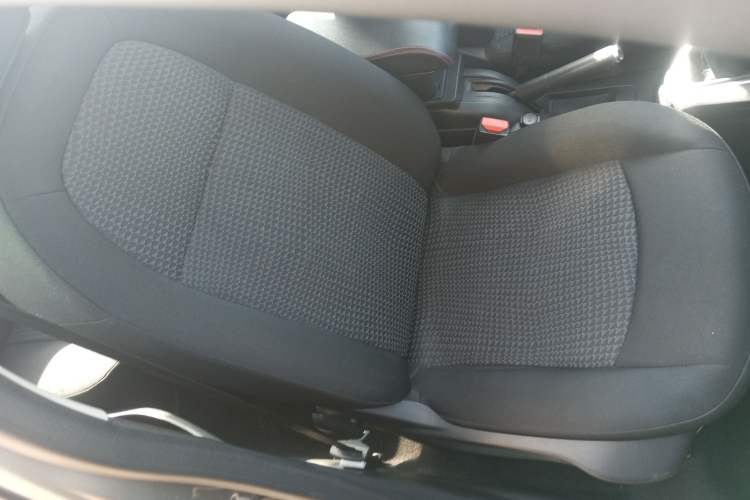 Used Peugeot 301 2014 1.6L Manual Comfort Edition
