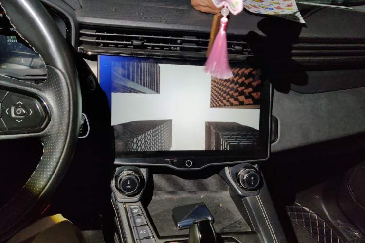 Used Lynk & Co 01 2021 2.0TD Four-Wheel Drive Dark Night Edition Audio And AC Panel