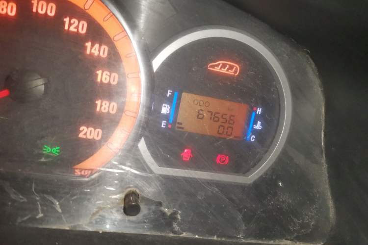 Used FORTHING Lingzhi 2012 Commercial Version 1.6L Special Offer Model
