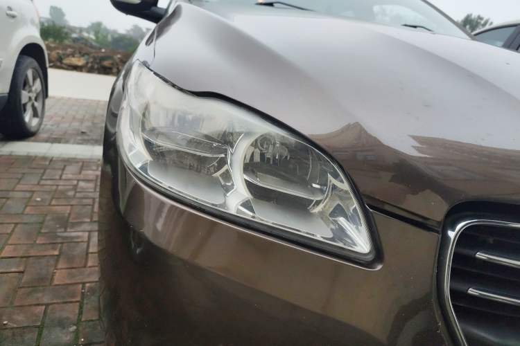 Used Peugeot 301 2014 1.6L Manual Luxury Edition
