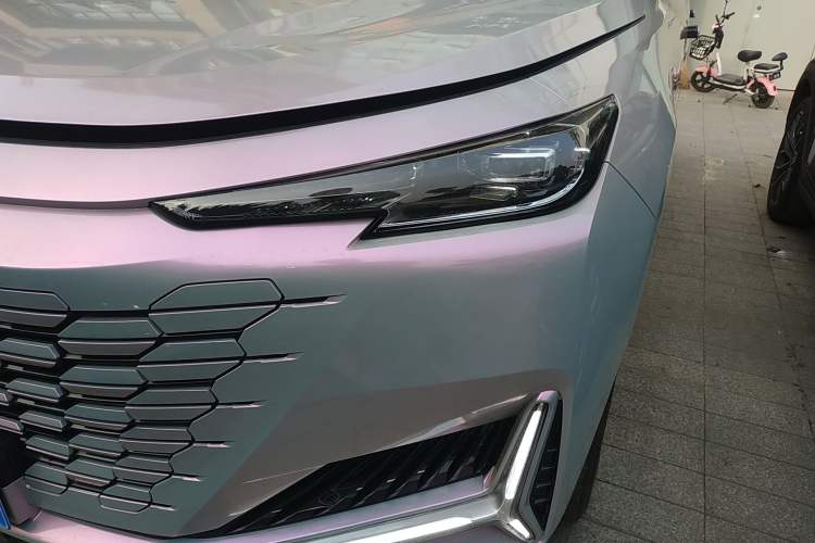 Used Changan UNI-K 2024 2.0T Two-Wheel Drive Global Edition