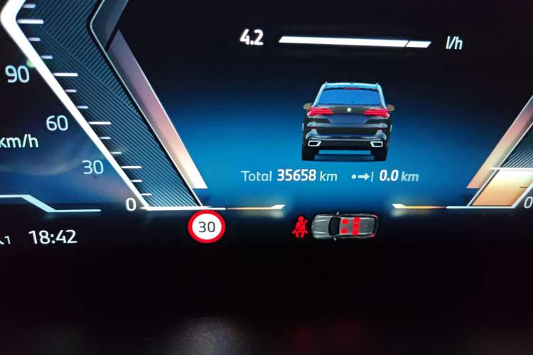 Used BMW X5 2023 xDrive 30Li M Sport Package