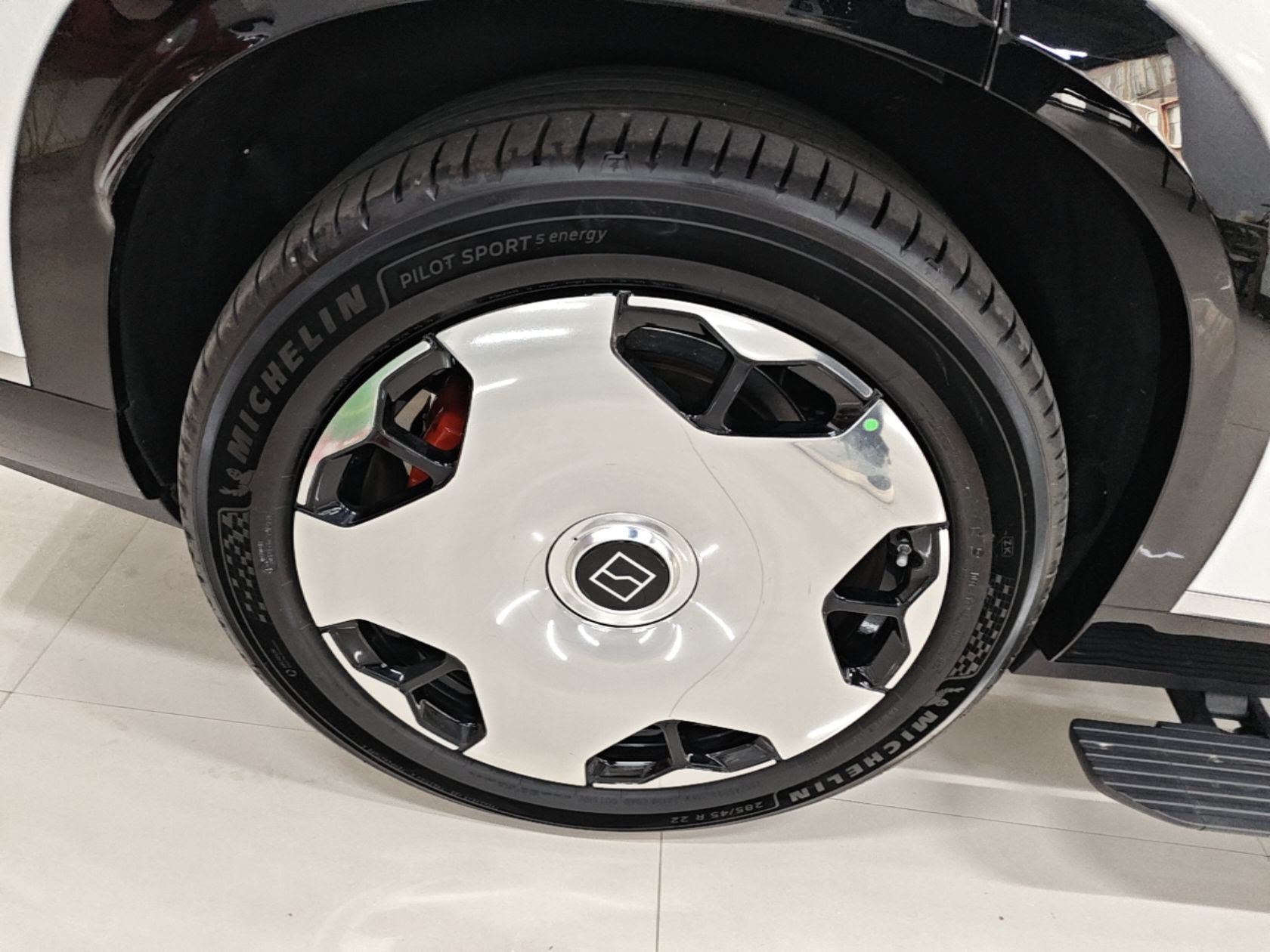 Zeekr 9X 2025 Hyper Edition 70kWh — снимка 11