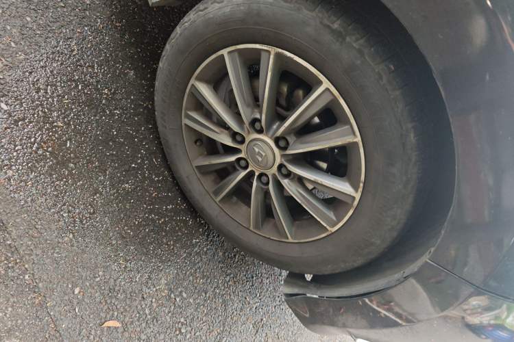 Used SAIC MAXUS G10 2016 2.0T Automatic Executive Edition
