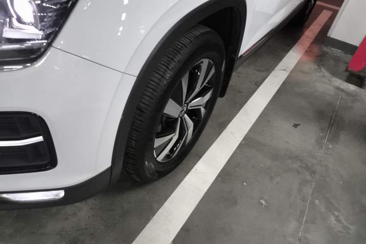 Used Volkswagen Tayron 2022 280TSI Two-Wheel Drive Luxury Smart Connectivity Version
