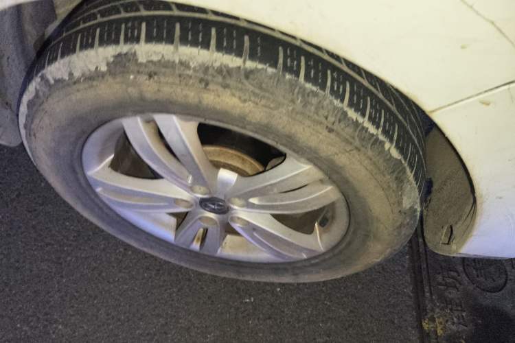 Used JAC Refine S5 2015 2.0L Manual Comfort Version
