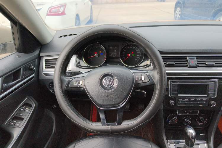 Used Volkswagen Bora 2018 1.5L Automatic Comfort Model Steering Wheel