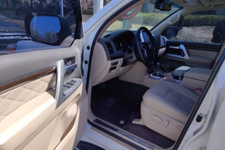 Used Toyota Land Cruiser  Driver Seat