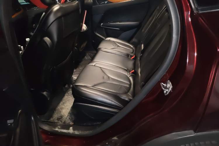 Used Lincoln MKC 2016 2.0T Two-Wheel Drive Luxury Edition Left Rear Seat