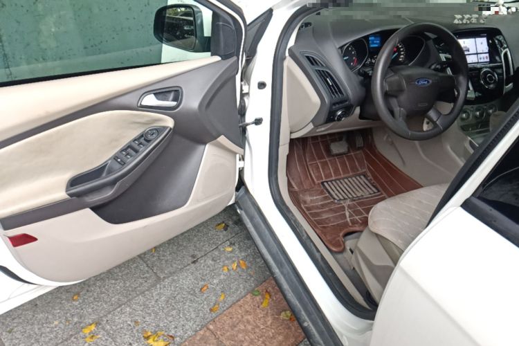 Used Ford Focus 2012 Sedan 1.6L Automatic Comfort Model