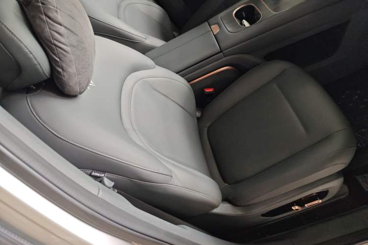 Used Dongfeng eπ eπ008 2024 210Max Range-Extended Version 6 Seats