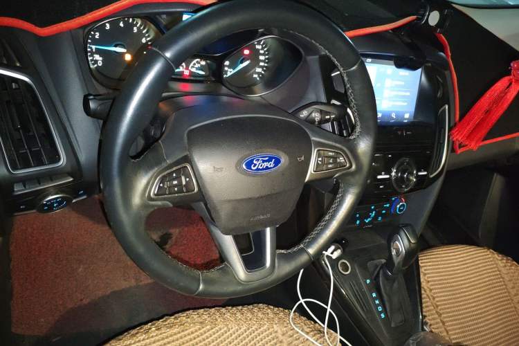 Used Ford Focus 2015 Sedan 1.6L Automatic Trend Model
