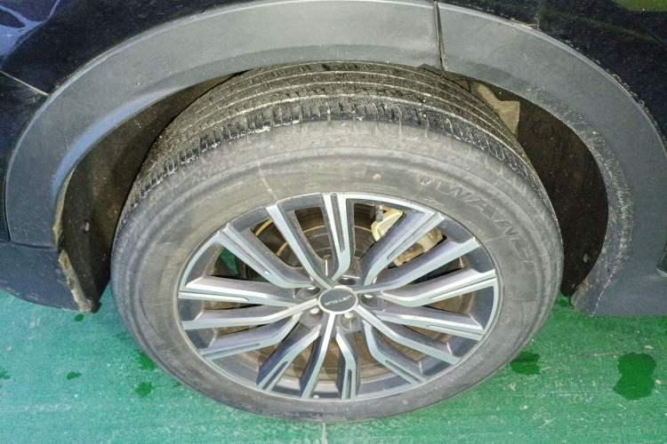 Used JETOUR X70 PLUS 2023 1.6T DCT Stronger 5-Seater Right Rear Wheel Hub
