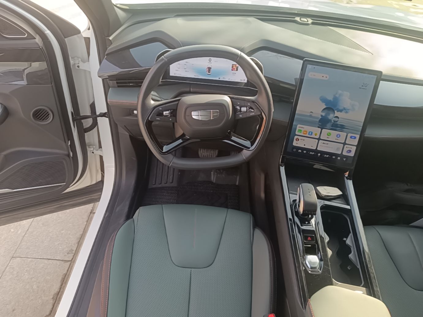 Geely Auto Emgrand X7 Sport 2024 1.5TD Dragon Edition — снимка 13