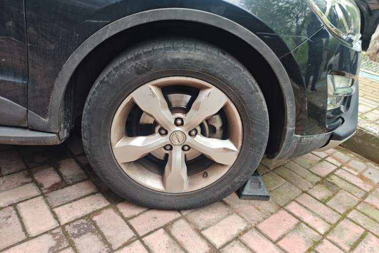 Used Zotye Domy X5 2015 1.5T Manual Luxury Model China V Standard