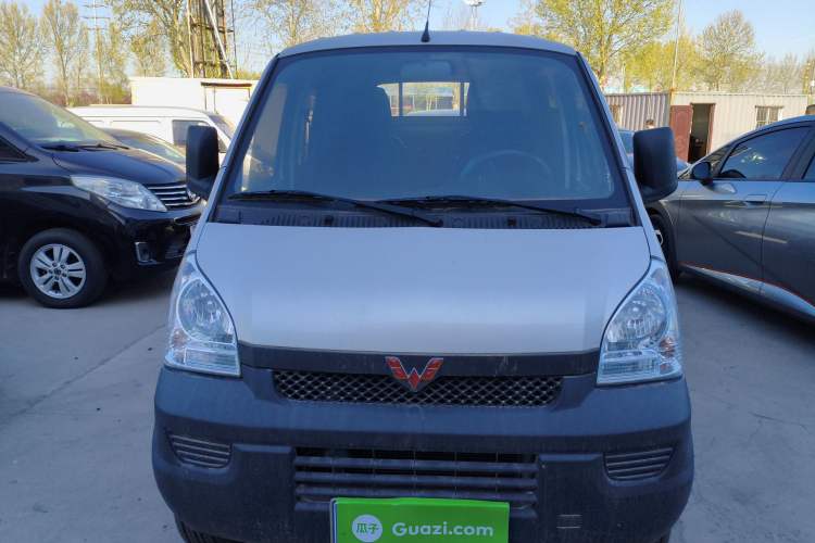 Used Wuling Rongguang Small Truck 2023 1.5L Double-Cab LAR Front