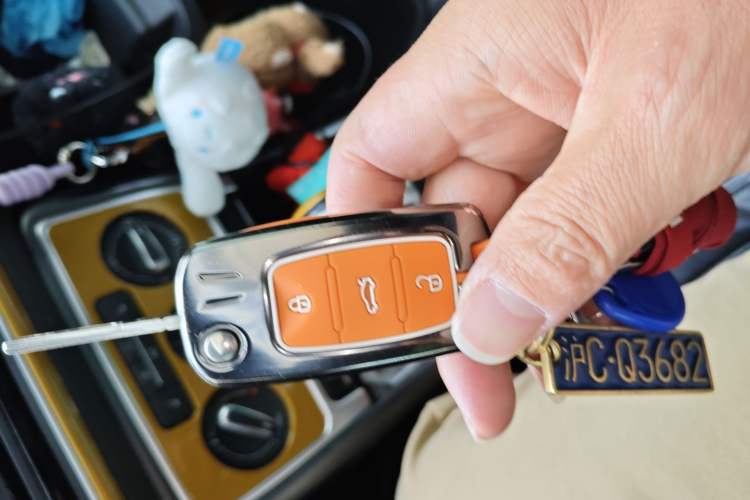 Used Volkswagen Beetle 2017 180TSI Dune Off-Road Edition Vehicle Key