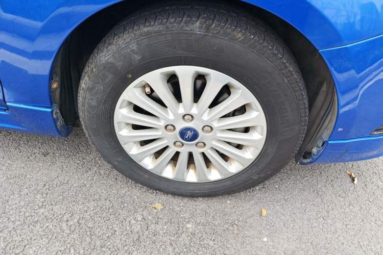 Used Ford Focus 2013 Hatchback Classic 1.8L Automatic Fashion Edition
