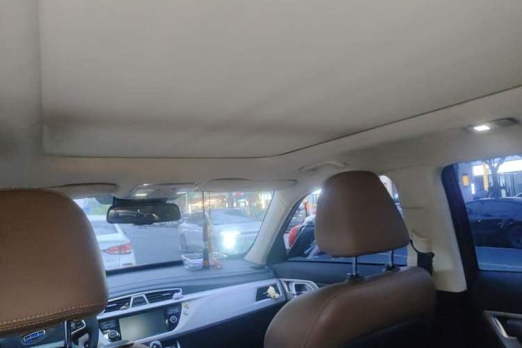 Used Geely Auto Emgrand X7 Sport 2016 1.8TD Automatic ZhiZun Version
