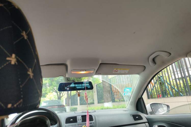 Used Volkswagen Polo 2016 1.4L Manual Fashion Model