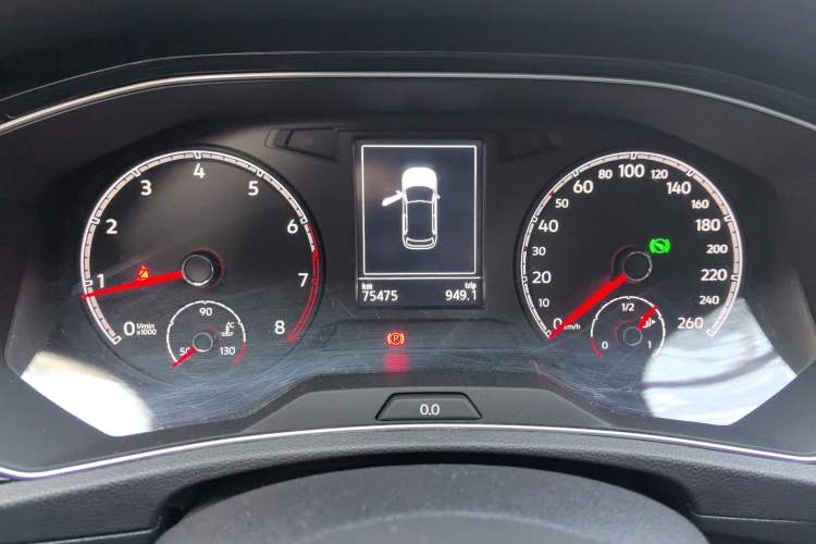 Used Volkswagen T-ROC 2018 280TSI DSG Two-Wheel Drive Comfort Version China VI Standard