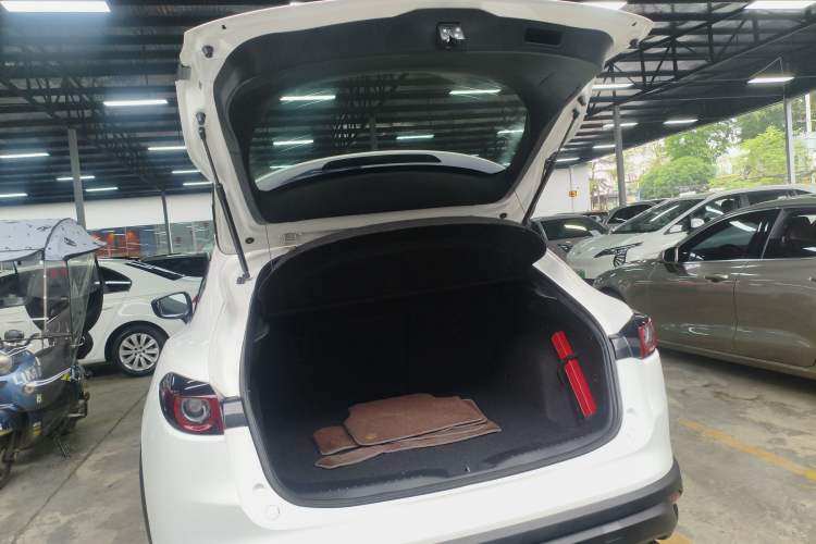 Used Mazda CX-4 2020 2.0L Automatic Two-Wheel Drive Blue Sky Dynamic Edition Trunk