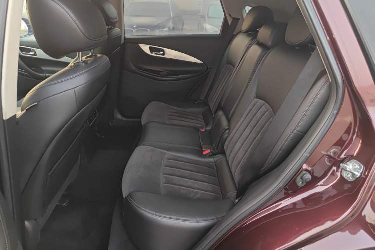 Used Infiniti QX50 2015 2.5L Comfort Edition