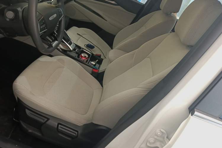 Used SAIC MAXUS Dajia 5 2022 430 km Elite Version 7-Seater