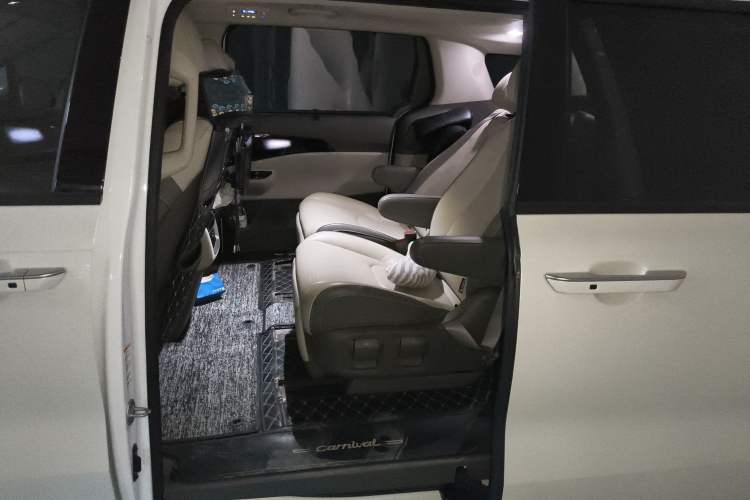 Used Kia Carnival 2021 2.0T Flagship Edition