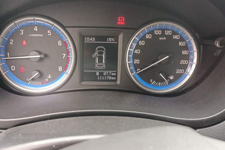 Used Suzuki S-Cross 2014 1.6L Manual Two-Wheel Drive Elite Model Odometer Close Up