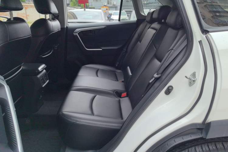 Used Toyota RAV4 2020 2.0L CVT Two-Wheel Drive Urban Edition Left Rear Seat