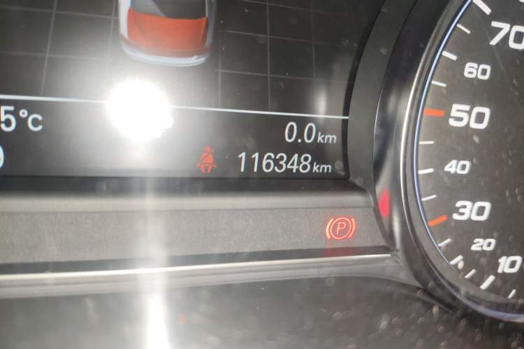 Used Audi A8 2013 A8L 50 TFSI quattro Comfort model Odometer Close Up