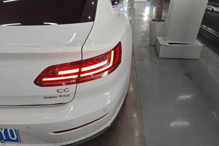 Used Volkswagen FAW-Volkswagen CC 2020 330TSI Glamour Edition China VI Standard Exterior 3