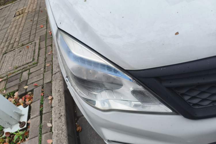 Used HYOSOW H2 2016 H2E 1.5L Classic Model BJ415A
