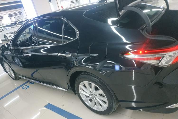 Used Toyota Camry 2023 2.0G Luxury Edition