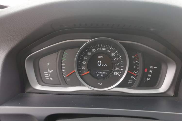 Used Volvo V60 2015 T5 Zhiyi Edition Instrument Cluster