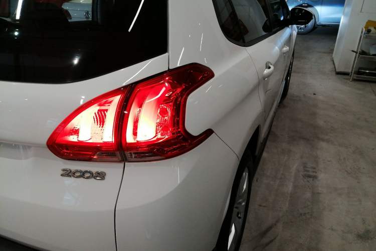 Used Peugeot 2008 2014 1.6L Automatic Fashion Edition