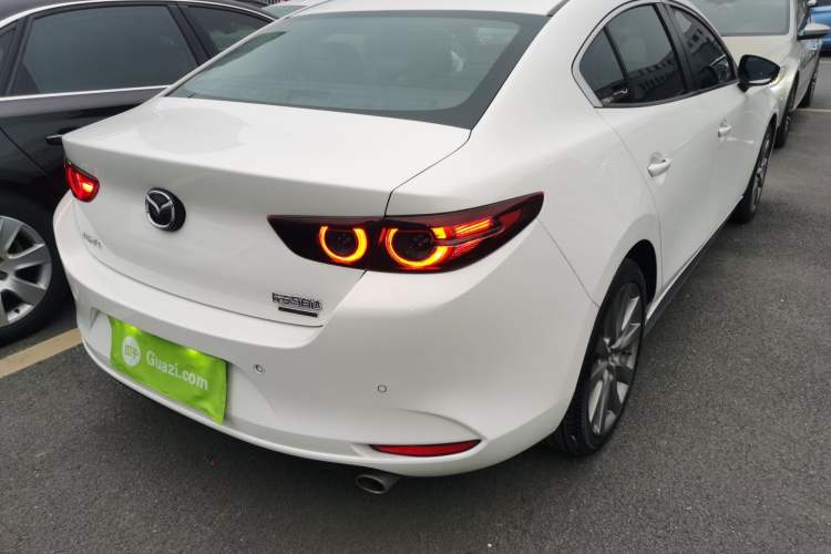 Used Mazda 3 Axela 2021 2.0L Automatic Zhi Rui Edition
