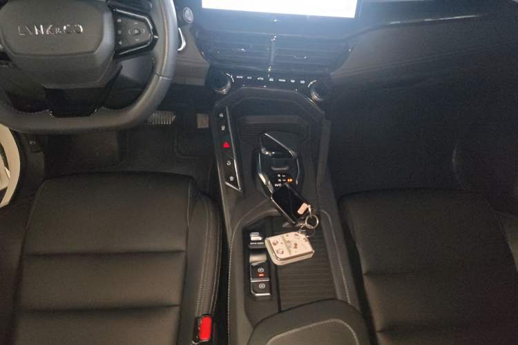 Used Lynk & Co 06 2023 Remix 1.5T JinPro Gear Lever