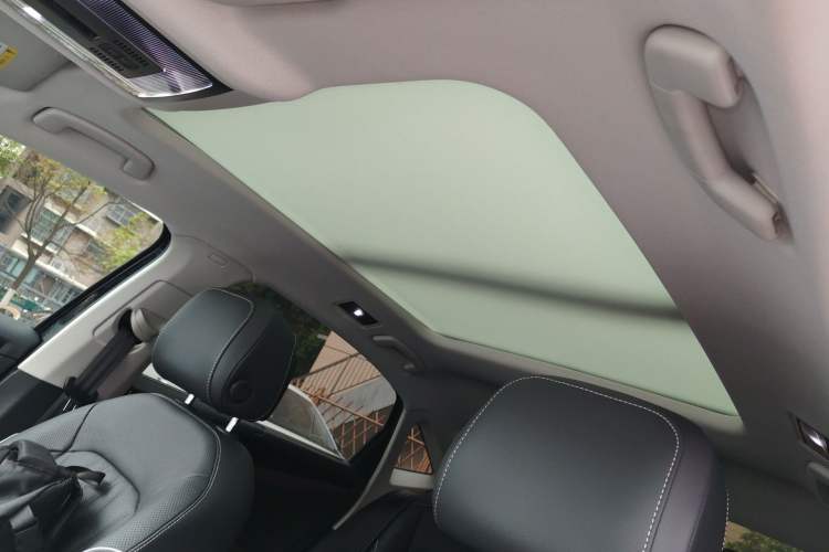 Used Volkswagen Passat 2022 330TSI Luxury Edition Headliner