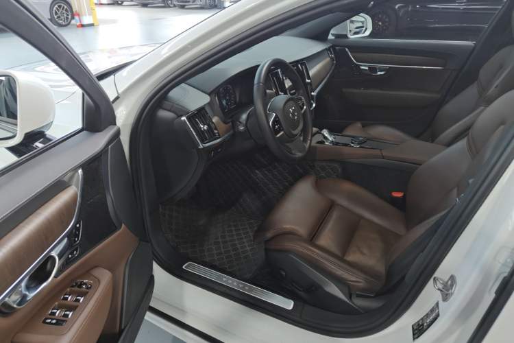 Used Volvo S90 2021 B5 Zhiyuan Luxury Edition