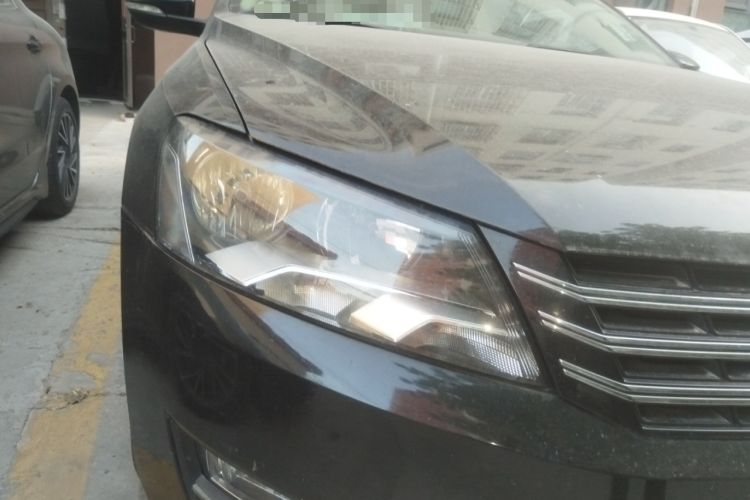 Used Volkswagen Passat 2015 1.8TSI DSG Prestige Edition Right Front Headlight