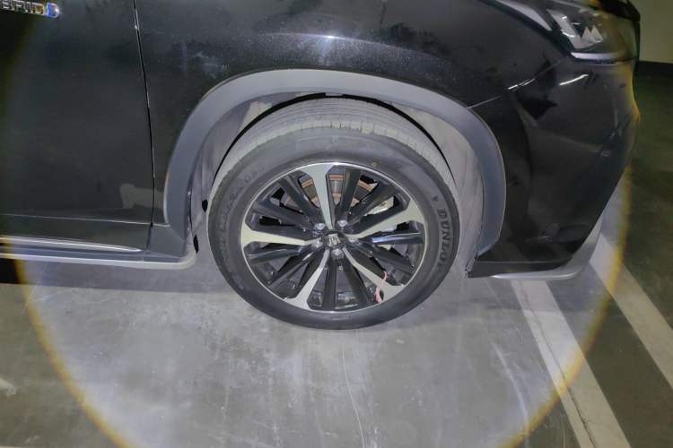 Used Toyota Crown Kluger 2022 2.5L HEV Four-Wheel Drive Premium Edition Right Front Wheel Hub
