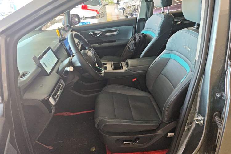 Used AION Y 2023 Younger Star Edition